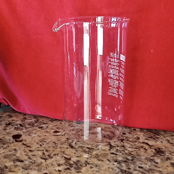 BODUM Chambord French Press Coffee Maker. 8-Cups/34 Ounce. Glass/Stainless Steel - Picture 11 of 16